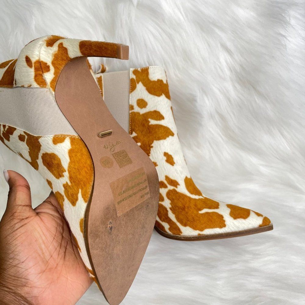 42 Gold Kennsington Cow Print Chelsea Boot/ Booties Size 7 or 37.5 - Picture 4 of 14